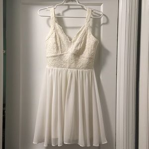 Francesca’s dress, short & white